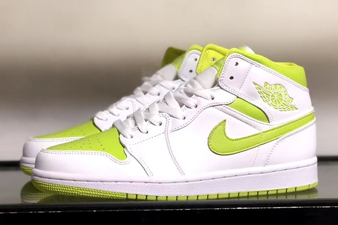 Women Jordan 1 Mid 001